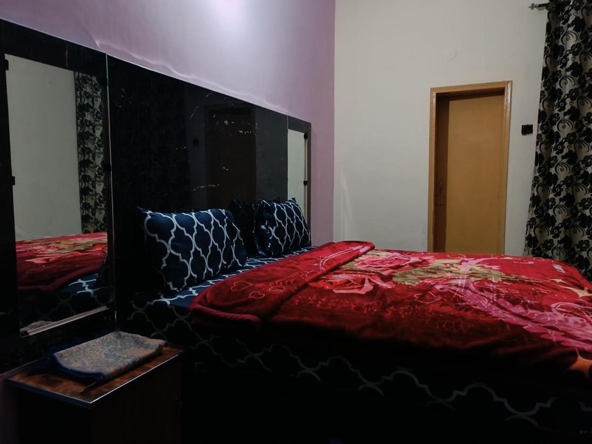 Hotel Moon Light View Lahor Kültér fotó